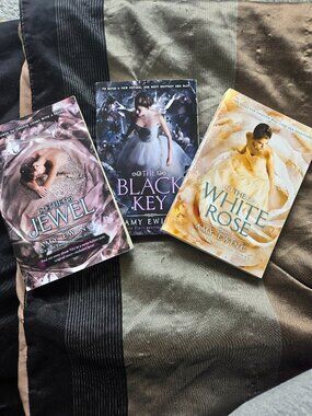 Amy Ewing The Lone City Trilogy Set | The Jewel, White Rose, Black Key
